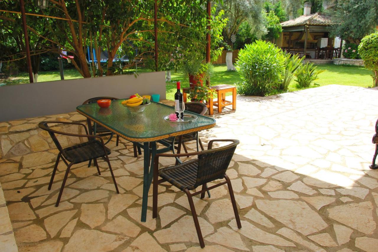 Villa Dimitra Nikiana Exterior photo