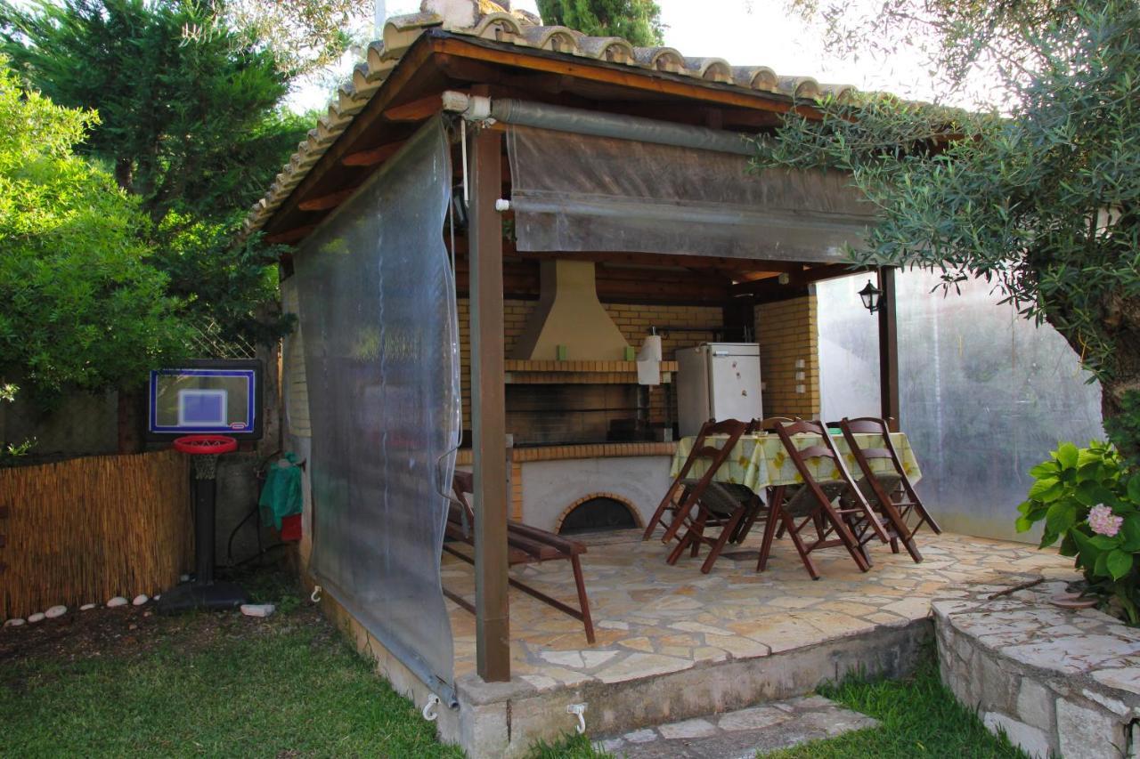 Villa Dimitra Nikiana Exterior photo